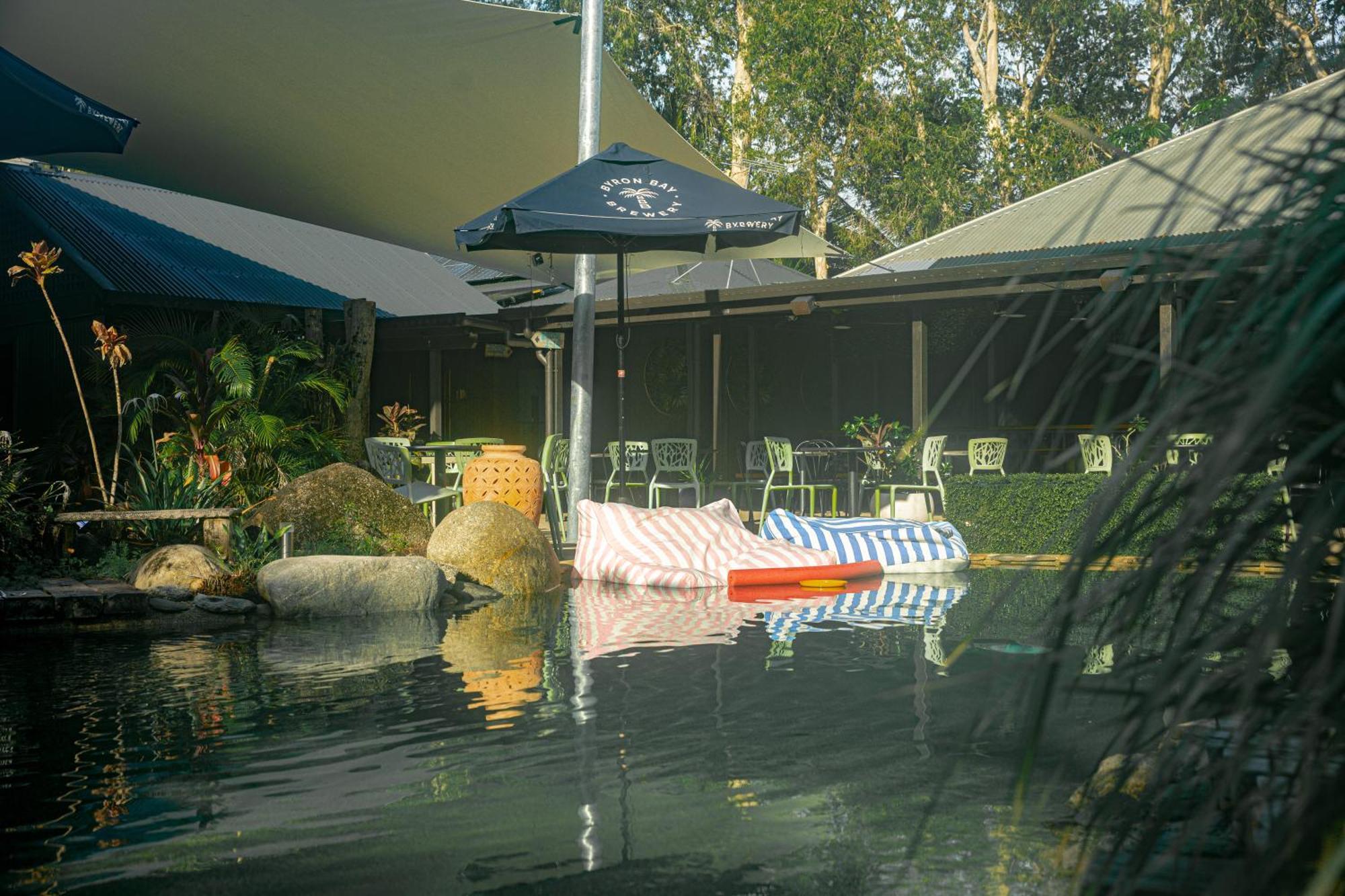 Coral Beach Lodge Port Douglas Exterior photo